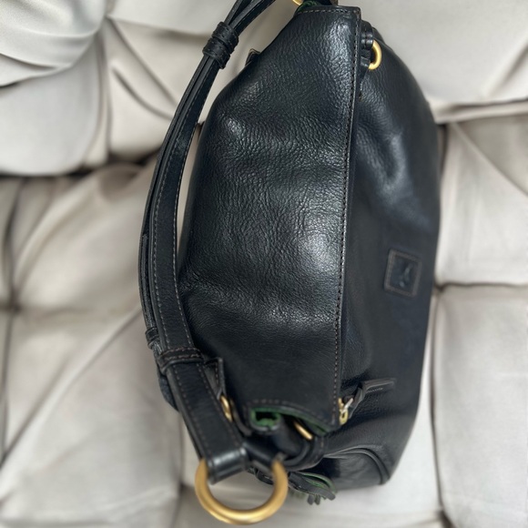DOONEY & BOURKE BLACK LEATHER SHOULDER BAG WITH GREEN TUSSLES - Picture 8 of 10